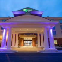 Holiday Inn Express & Suites Owing Mills