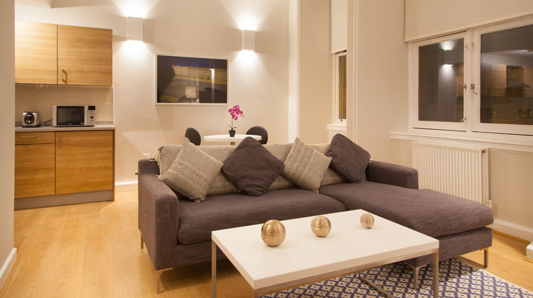 Premier Suites Plus Glasgow Suite