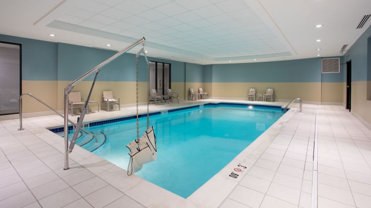 Holiday Inn Express & Suites Owing Mills Pool
