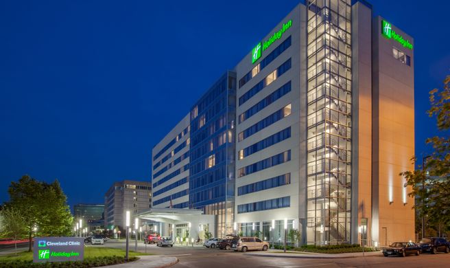 Holiday Inn Cleveland Clinic Exterior