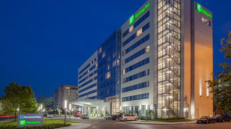 Holiday Inn Cleveland Clinic Exterior