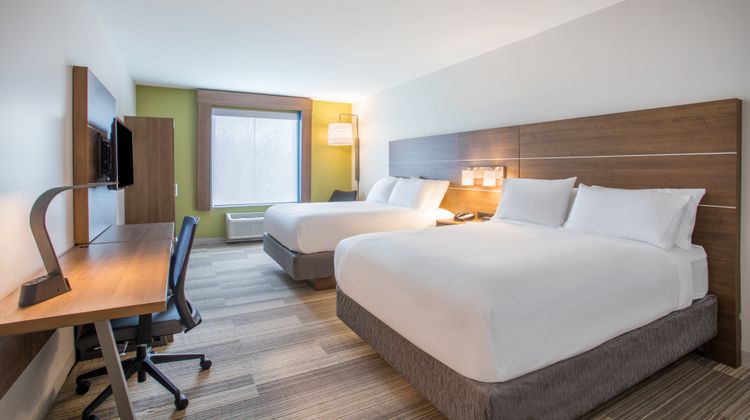 Holiday Inn Express & Suites Owing Mills Room