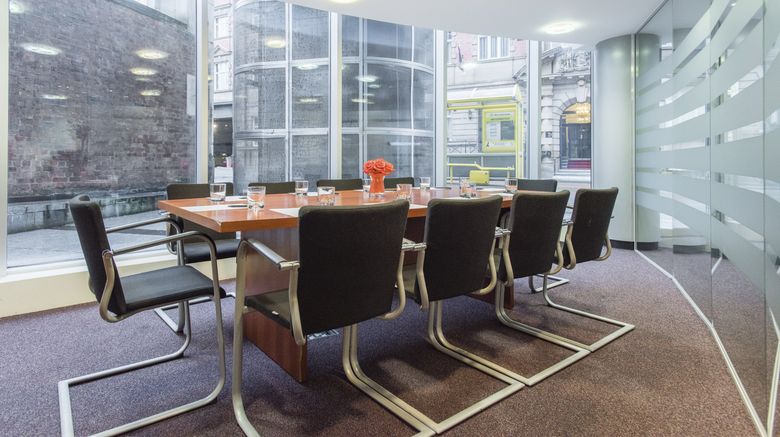 <b>Premier Suites Liverpool Meeting</b>. Images powered by <a href="https://www.leonardoworldwide.com/" title="Leonardo Worldwide" target="_blank">Leonardo</a>.