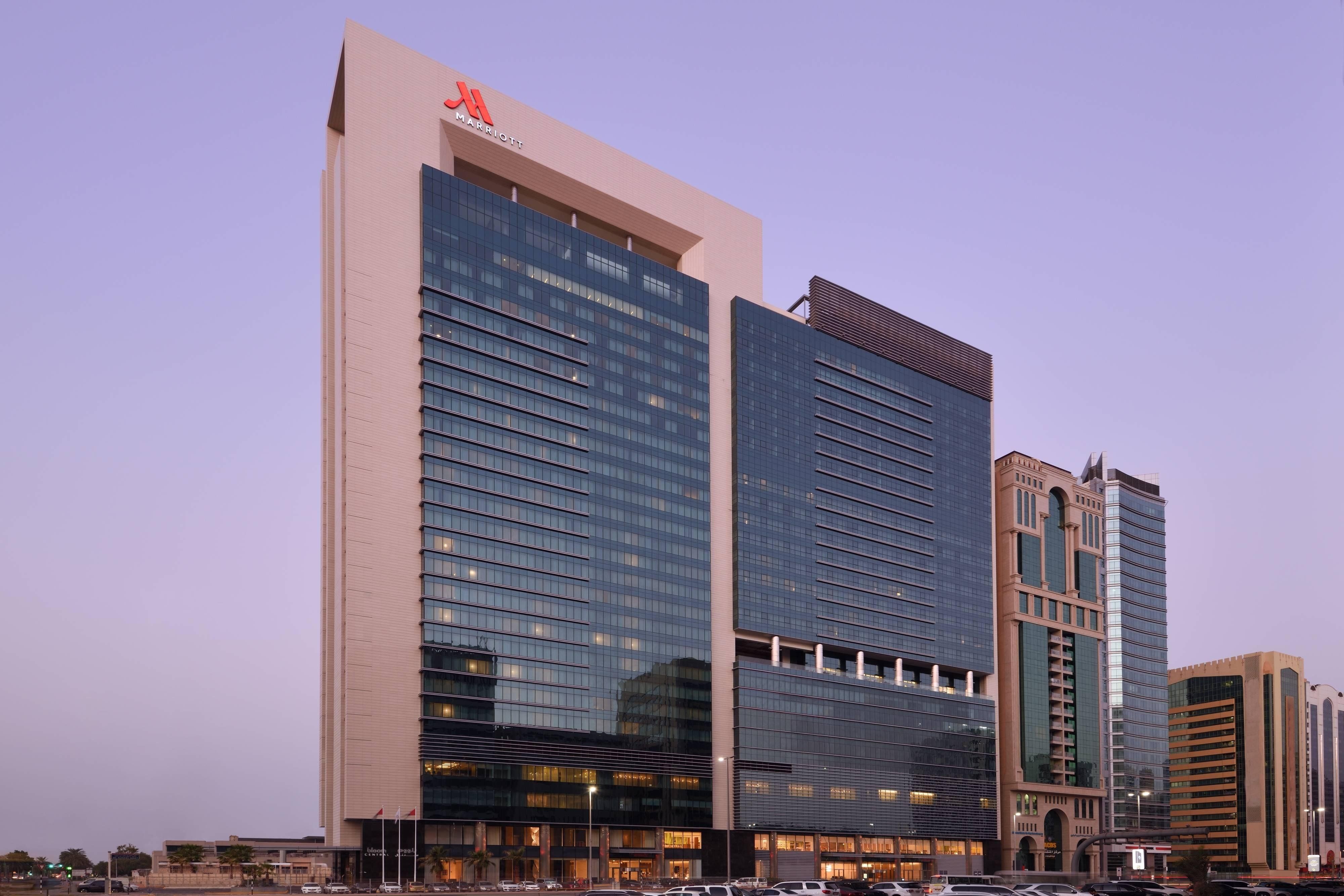 Hotel rooms and suites in Abu Dhabi Corniche | Radisson Blu