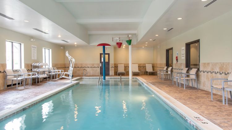 Holiday Inn Express New Philadelphia Pool