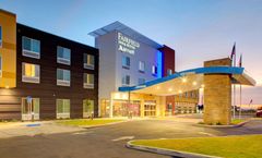 Fairfield Inn & Suites North Airport