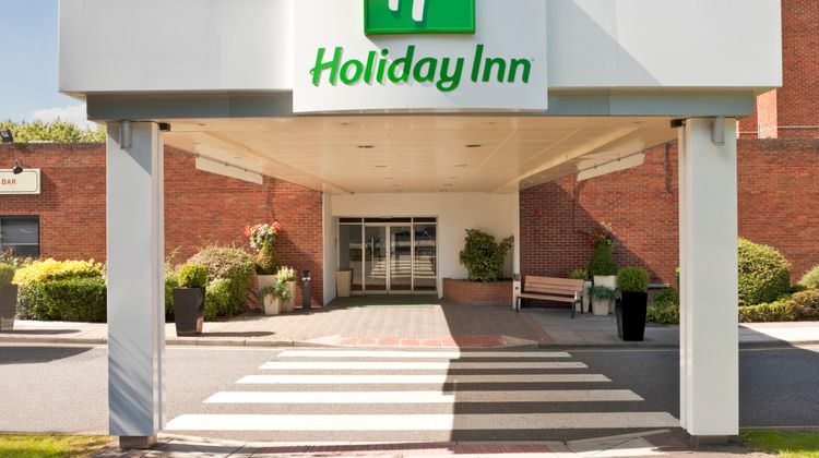 Holiday Inn Brentwood Exterior