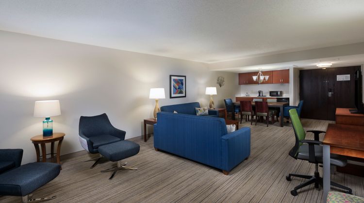 Holiday Inn Express Middlesboro Suite