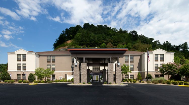 Holiday Inn Express Middlesboro Exterior