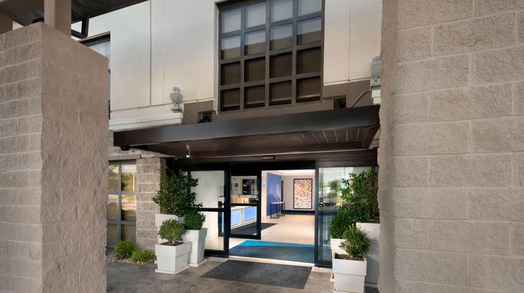 Holiday Inn Express Middlesboro Exterior