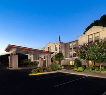 Holiday Inn Express Middlesboro Exterior