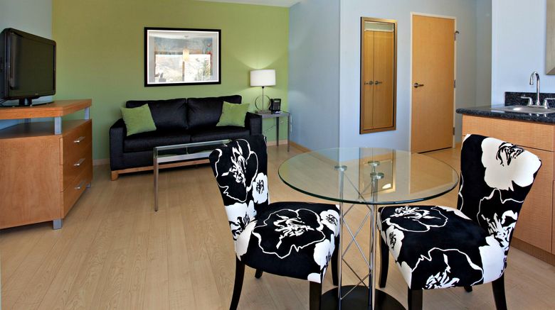 <b>Holiday Inn Express Hotel & Suites Suite</b>. Images powered by <a href="https://www.leonardoworldwide.com/" title="Leonardo Worldwide" target="_blank">Leonardo</a>.