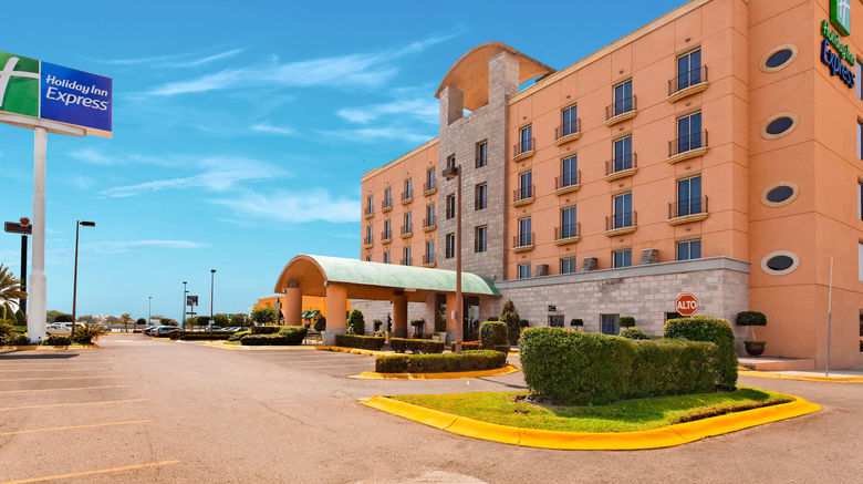 <b>Holiday Inn Express Silao Bajio Airport Exterior</b>. Images powered by <a href="https://www.leonardoworldwide.com/" title="Leonardo Worldwide" target="_blank">Leonardo</a>.