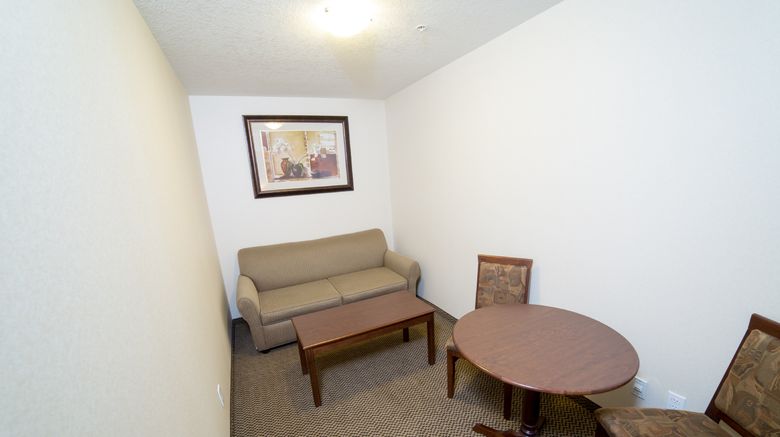 <b>Holiday Inn Express & Suites Drayton Val Suite</b>. Images powered by <a href="https://www.leonardoworldwide.com/" title="Leonardo Worldwide" target="_blank">Leonardo</a>.