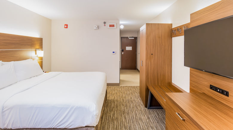 <b>Holiday Inn Express Room</b>. Images powered by <a href="https://www.leonardoworldwide.com/" title="Leonardo Worldwide" target="_blank">Leonardo</a>.