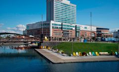 Buffalo Marriott at LECOM HARBORCENTER