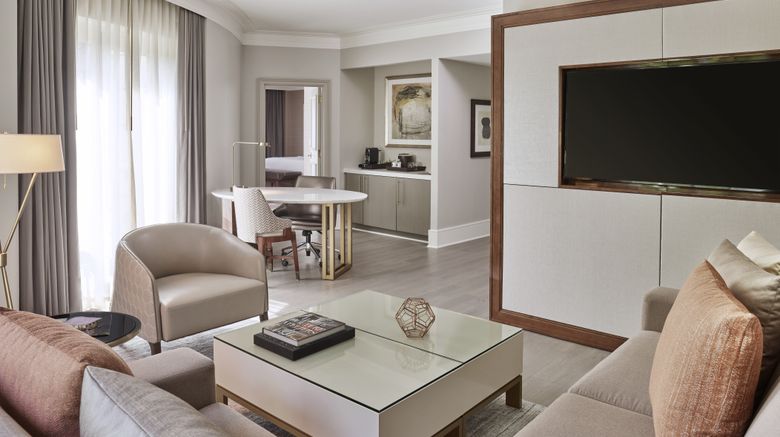 <b>Hotel Crescent Court Suite</b>. Images powered by <a href="https://www.leonardoworldwide.com/" title="Leonardo Worldwide" target="_blank">Leonardo</a>.