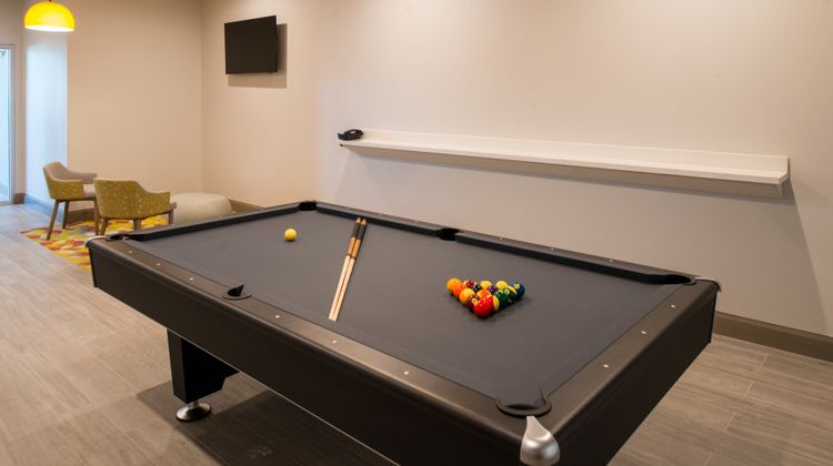 Holiday Inn/Stes Houston West-Katy Mills Lobby