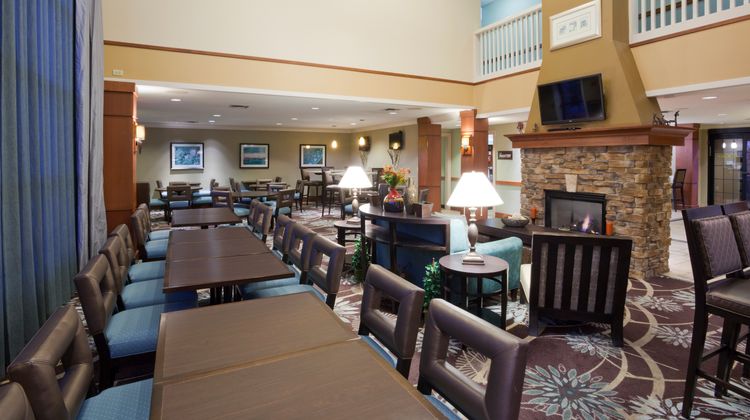 Candlewood Suites Eagan Arpt S Mall Area Restaurant