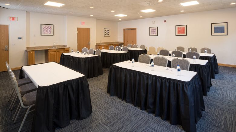 <b>Holiday Inn Express Hotel & Suites Meeting</b>. Images powered by <a href="https://www.leonardoworldwide.com/" title="Leonardo Worldwide" target="_blank">Leonardo</a>.