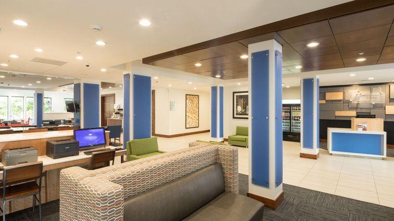 <b>Holiday Inn Express Hotel & Suites Lobby</b>. Images powered by <a href="https://www.leonardoworldwide.com/" title="Leonardo Worldwide" target="_blank">Leonardo</a>.