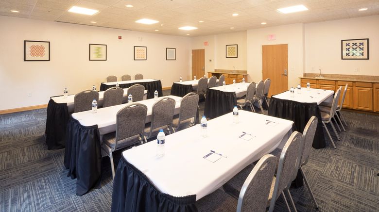 <b>Holiday Inn Express Hotel & Suites Meeting</b>. Images powered by <a href="https://www.leonardoworldwide.com/" title="Leonardo Worldwide" target="_blank">Leonardo</a>.