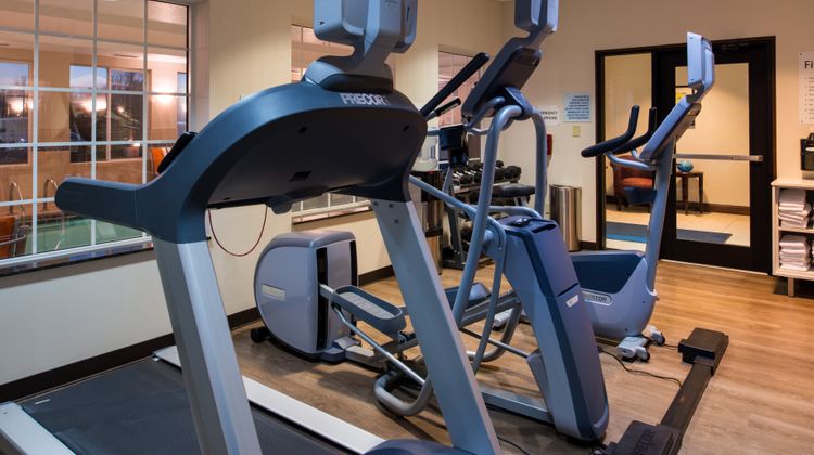 Holiday Inn Express & Suites Pittsburg Health Club