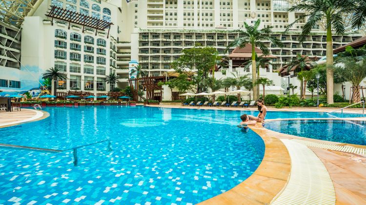 InterContinental Chengdu Global Center Pool