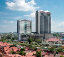 The Pines Melaka Exterior
