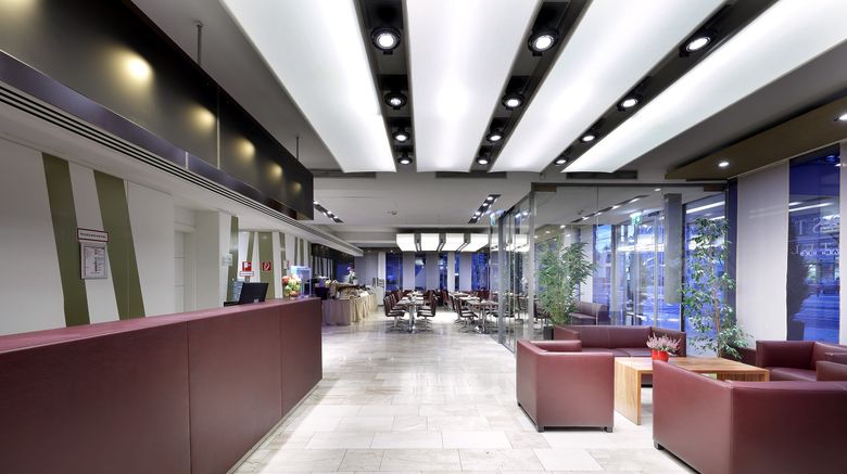 <b>Eurostars Embassy Lobby</b>. Images powered by <a href="https://www.leonardoworldwide.com/" title="Leonardo Worldwide" target="_blank">Leonardo</a>.