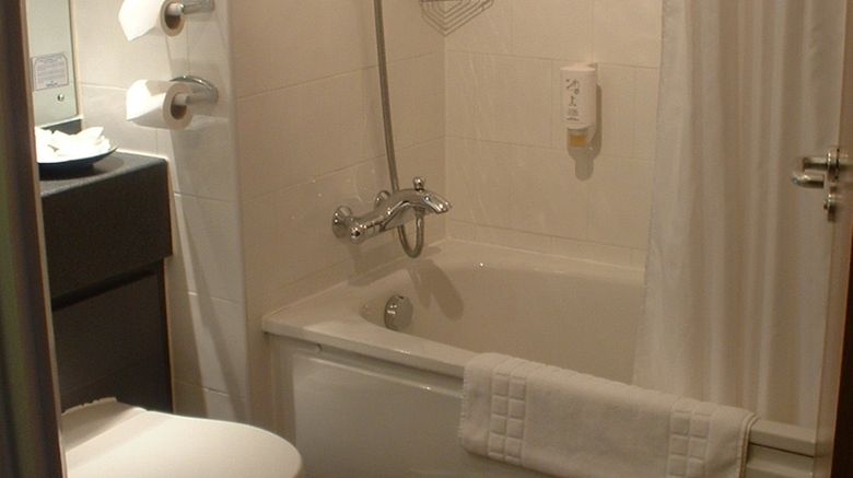 <b>Holiday Inn Wolverhampton Racecourse Room</b>. Images powered by <a href="https://www.leonardoworldwide.com/" title="Leonardo Worldwide" target="_blank">Leonardo</a>.