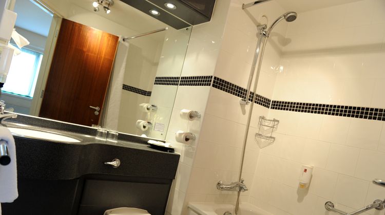 Holiday Inn Wolverhampton Racecourse Room