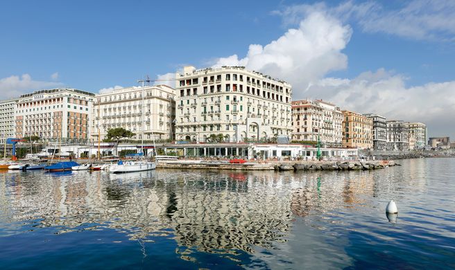 Eurostars Hotel Excelsior Exterior