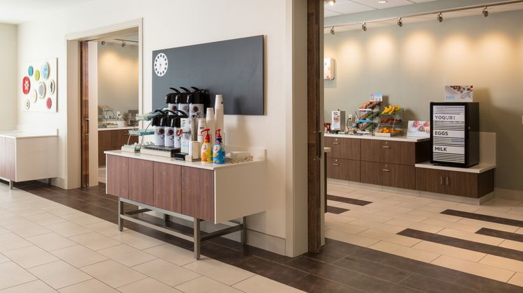 Holiday Inn Express Visalia Restaurant