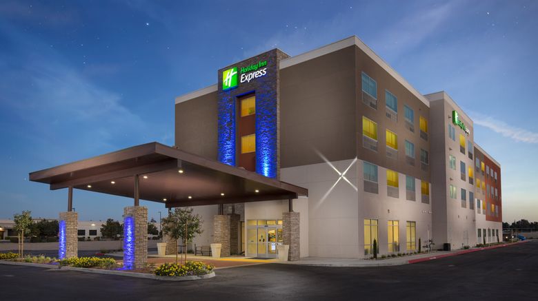 <b>Holiday Inn Express Visalia Exterior</b>. Images powered by <a href="https://www.leonardoworldwide.com/" title="Leonardo Worldwide" target="_blank">Leonardo</a>.