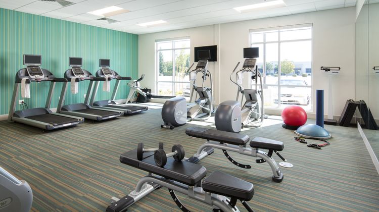 Holiday Inn Express Visalia Health Club