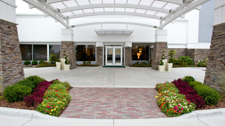 Holiday Inn Grand Haven Waterfront Exterior