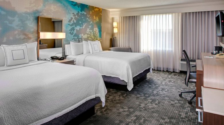 <b>Courtyard Cleveland Airport South Room</b>. Images powered by <a href="https://www.leonardoworldwide.com/" title="Leonardo Worldwide" target="_blank">Leonardo</a>.