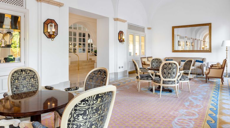 <b>Eurostars Gran Hotel La Toja Lobby</b>. Images powered by <a href="https://www.leonardoworldwide.com/" title="Leonardo Worldwide" target="_blank">Leonardo</a>.