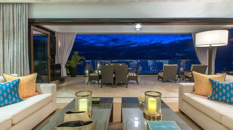 <b>The Sandpiper Suite</b>. Images powered by <a href="https://www.leonardoworldwide.com/" title="Leonardo Worldwide" target="_blank">Leonardo</a>.