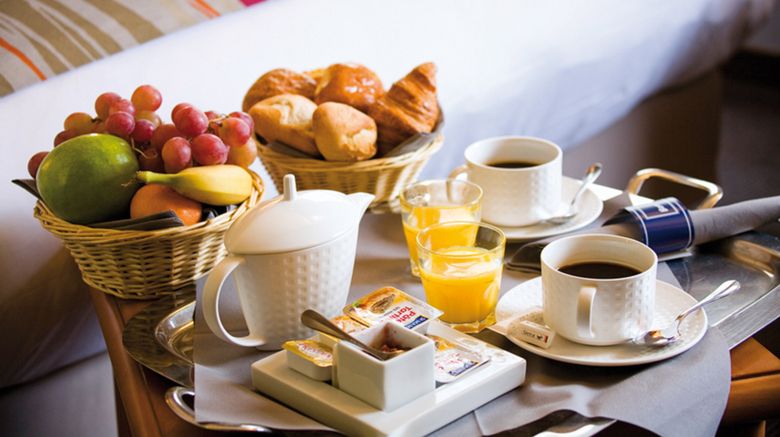 <b>Holiday Inn Paris - Montmartre Room</b>. Images powered by <a href="https://www.leonardoworldwide.com/" title="Leonardo Worldwide" target="_blank">Leonardo</a>.