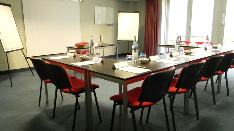 <b>Holiday Inn Paris - Montmartre Meeting</b>. Images powered by <a href="https://www.leonardoworldwide.com/" title="Leonardo Worldwide" target="_blank">Leonardo</a>.