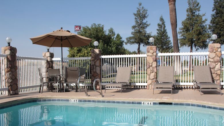 <b>Holiday Inn Express Pool</b>. Images powered by <a href="https://www.leonardoworldwide.com/" title="Leonardo Worldwide" target="_blank">Leonardo</a>.