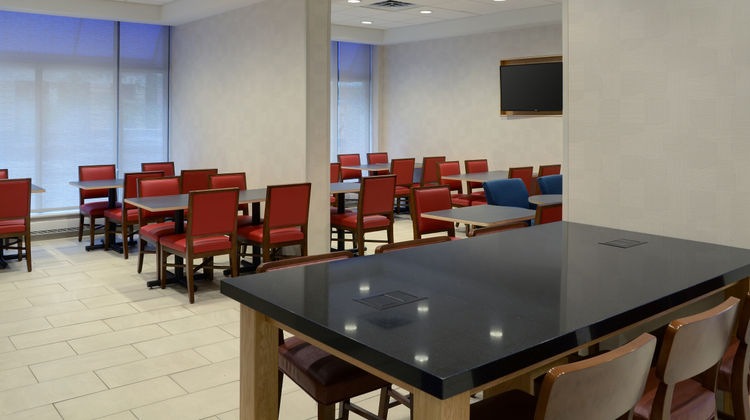 Holiday Inn Express Toronto Downtown Restaurant