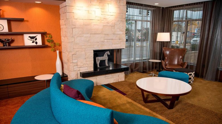 <b>Fairfield Inn & Suites Cincinnati Uptown Lobby</b>. Images powered by <a href="https://www.leonardoworldwide.com/" title="Leonardo Worldwide" target="_blank">Leonardo</a>.