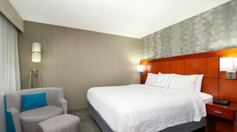 <b>Courtyard Oakland Downtown Suite</b>. Images powered by <a href="https://www.leonardoworldwide.com/" title="Leonardo Worldwide" target="_blank">Leonardo</a>.