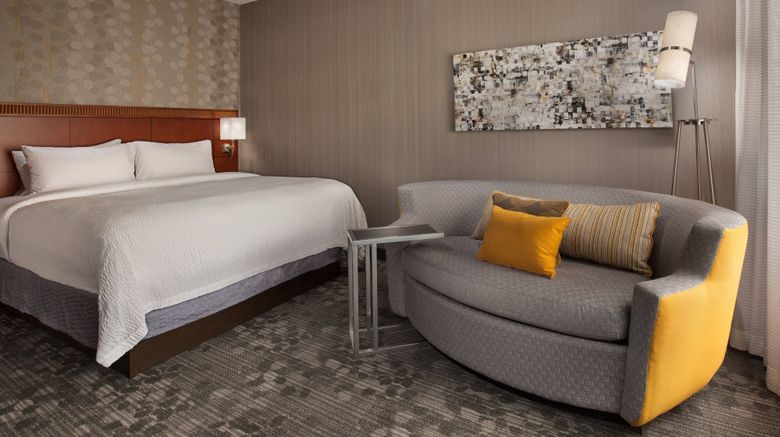 <b>Courtyard by Marriott Harrisburg Hershey Room</b>. Images powered by <a href="https://leonardo.com/" title="Leonardo Worldwide" target="_blank">Leonardo</a>.