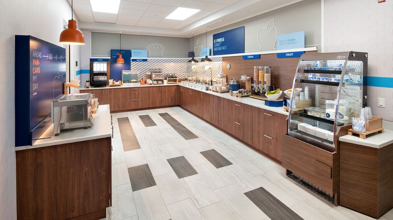 <b>Holiday Inn Express Red Deer North Restaurant</b>. Images powered by <a href="https://www.leonardoworldwide.com/" title="Leonardo Worldwide" target="_blank">Leonardo</a>.