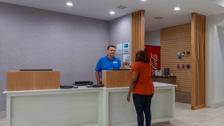<b>Holiday Inn Express Charlotte Arrowood Lobby</b>. Images powered by <a href="https://www.leonardoworldwide.com/" title="Leonardo Worldwide" target="_blank">Leonardo</a>.