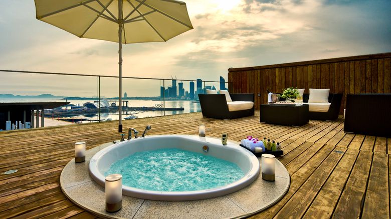 <b>InterContinental Qingdao Suite</b>. Images powered by <a href="https://www.leonardoworldwide.com/" title="Leonardo Worldwide" target="_blank">Leonardo</a>.